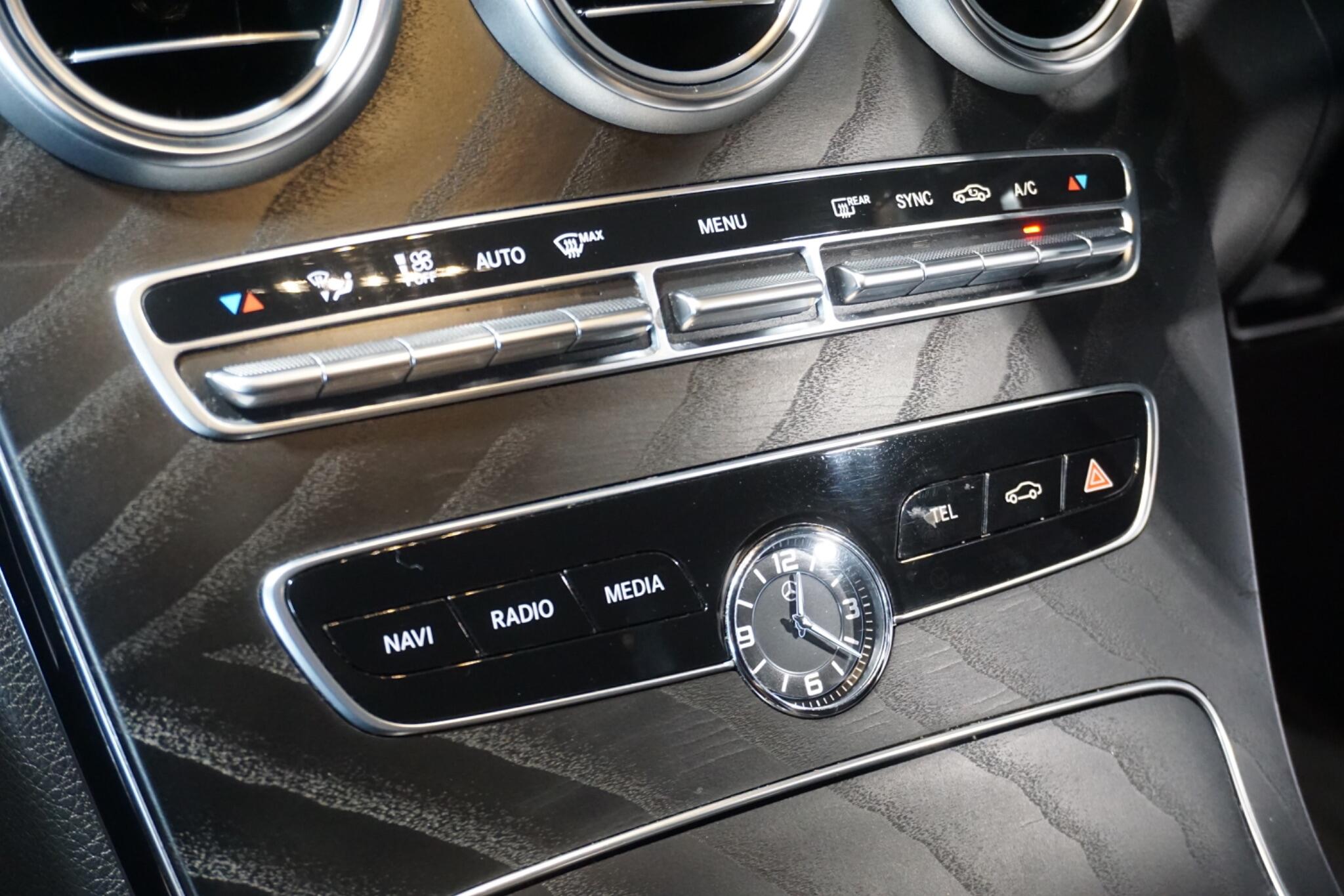 Mercedes-Benz C Class 2.0 C220d AMG Line Night Edition (Premium) Saloon 4dr Diesel G-Tronic+ Euro 6 (s/s) (194 ps)